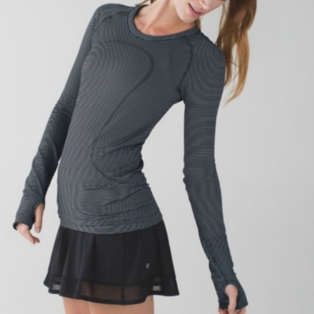 Lululemon Swiftly Tech Long Sleeve  Top Sz 4 Metal Dark Gray Micro Stripe